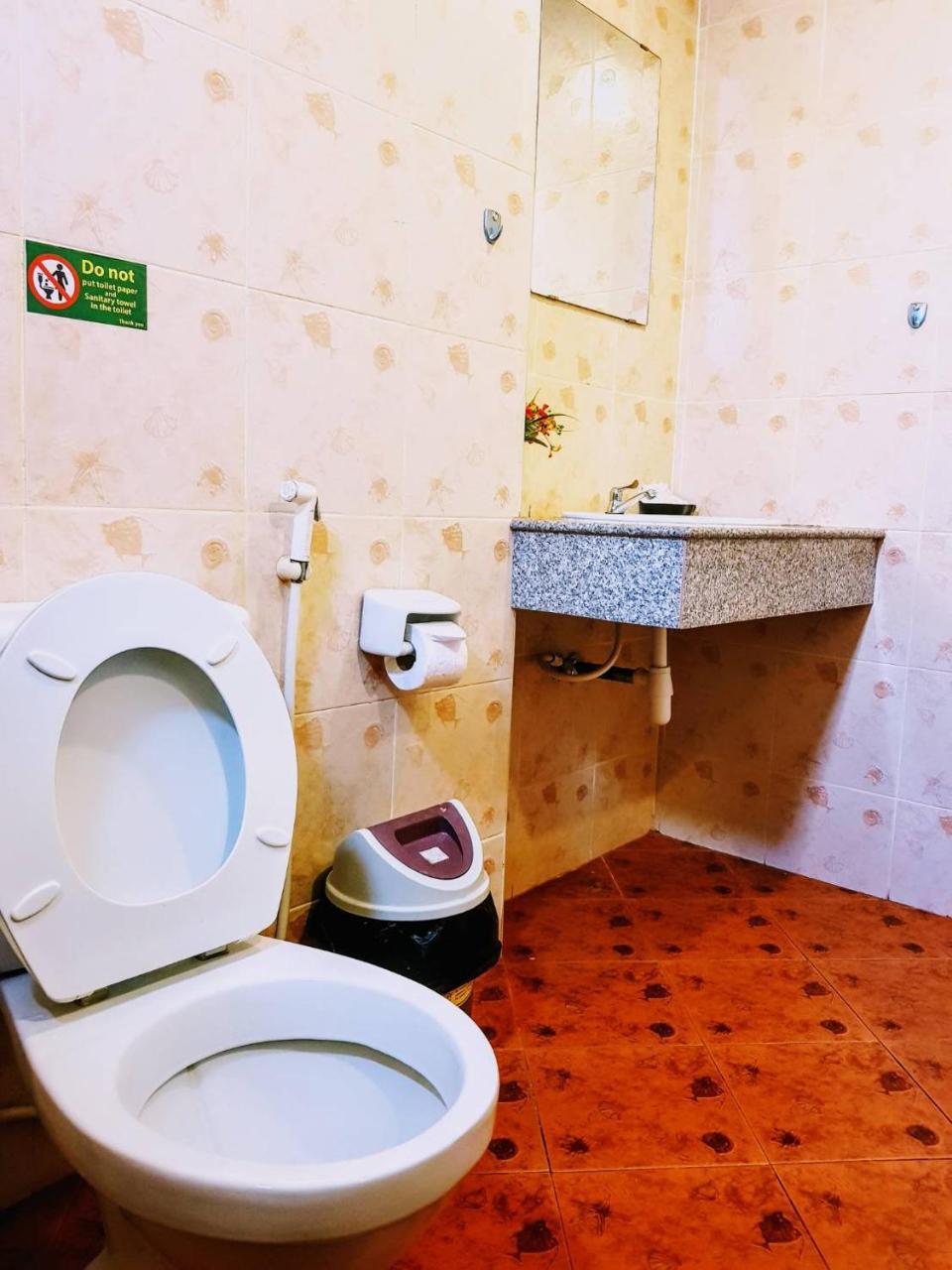 Baantonkhaokata Hotel Eksteriør bilde